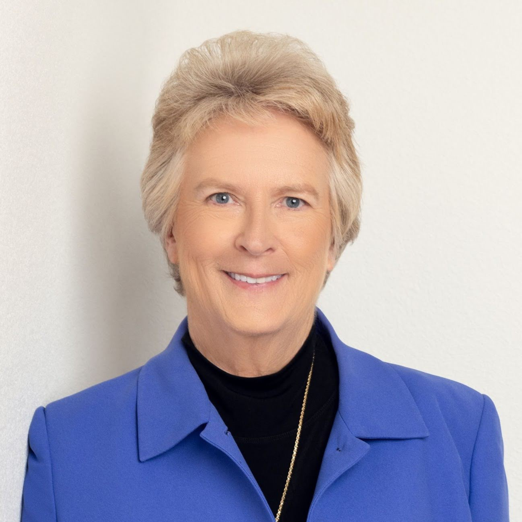 Janet Headshot (sidecap)